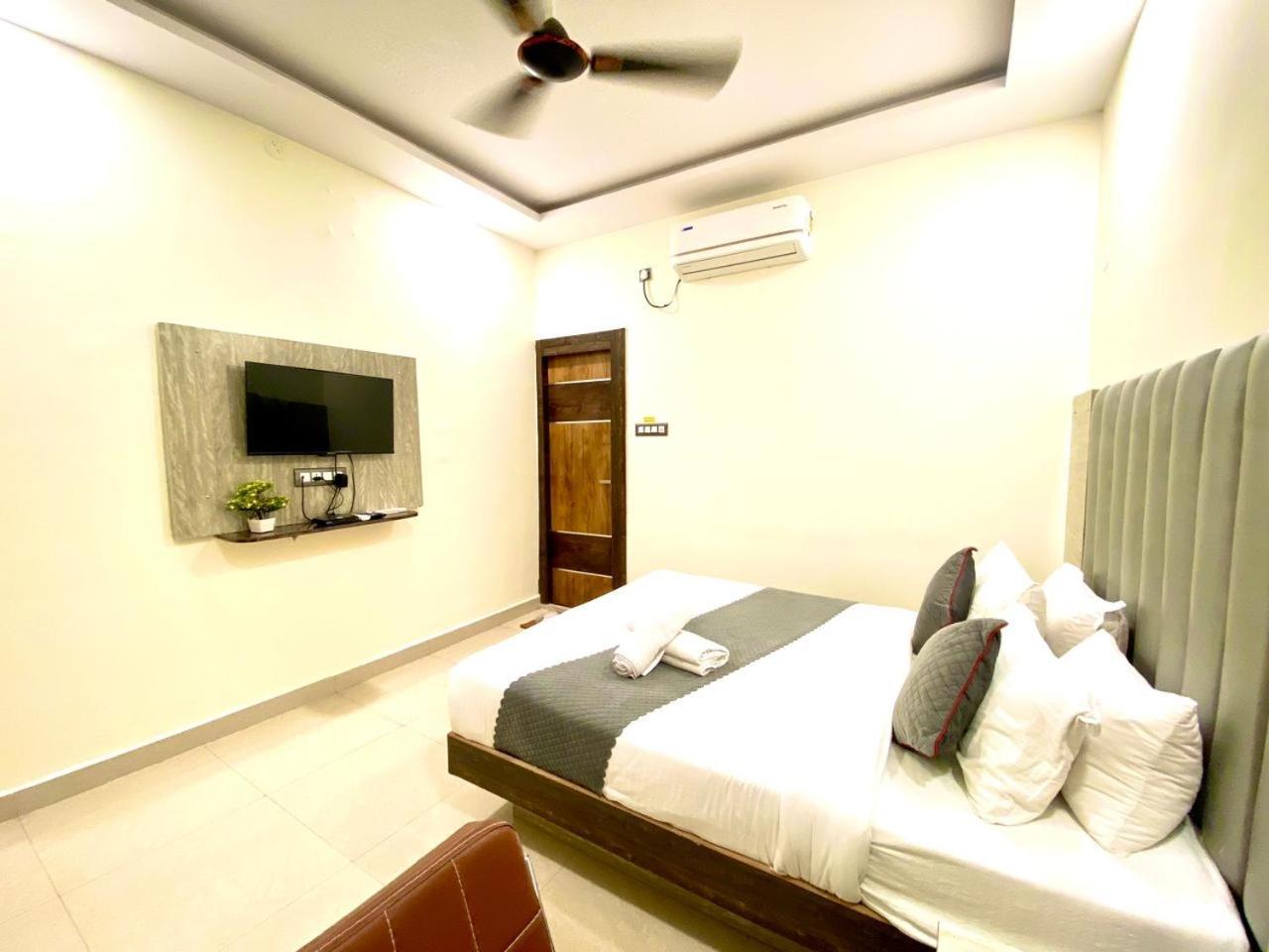 Hotel Sky International- Airport Zone Hyderabad 商沙巴 外观 照片