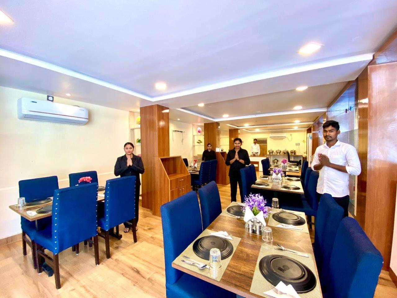 Hotel Sky International- Airport Zone Hyderabad 商沙巴 外观 照片
