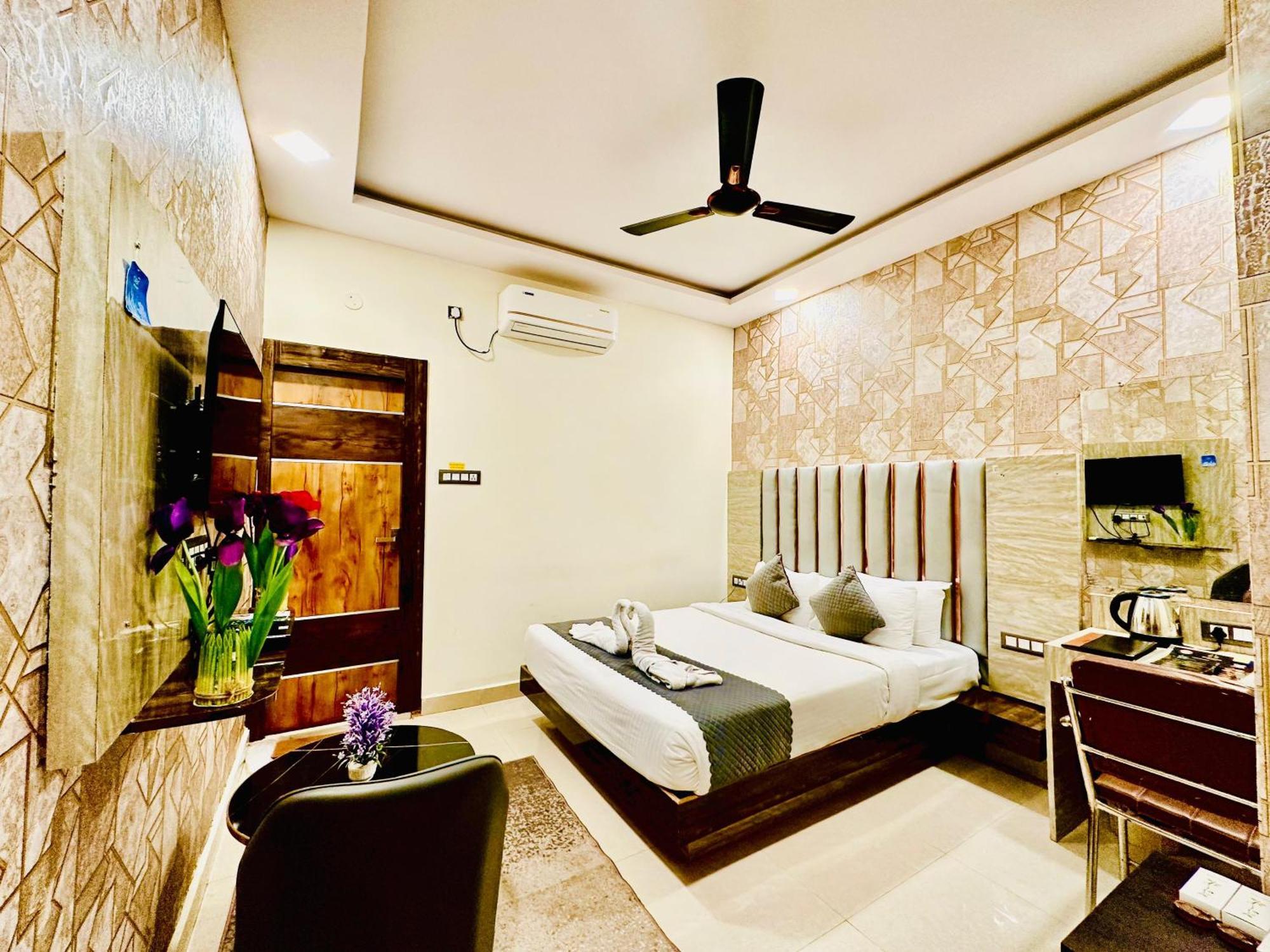 Hotel Sky International- Airport Zone Hyderabad 商沙巴 外观 照片