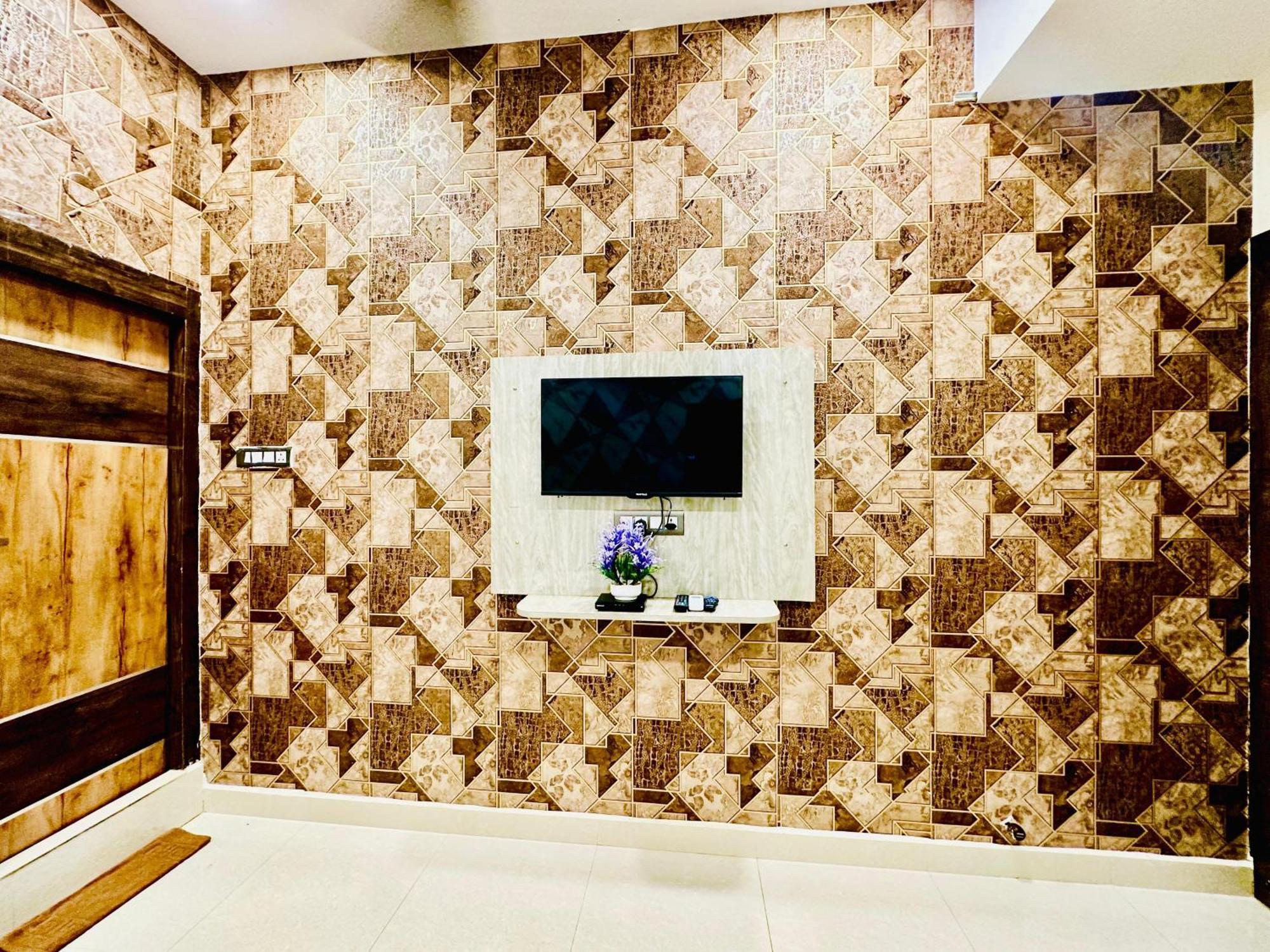 Hotel Sky International- Airport Zone Hyderabad 商沙巴 外观 照片