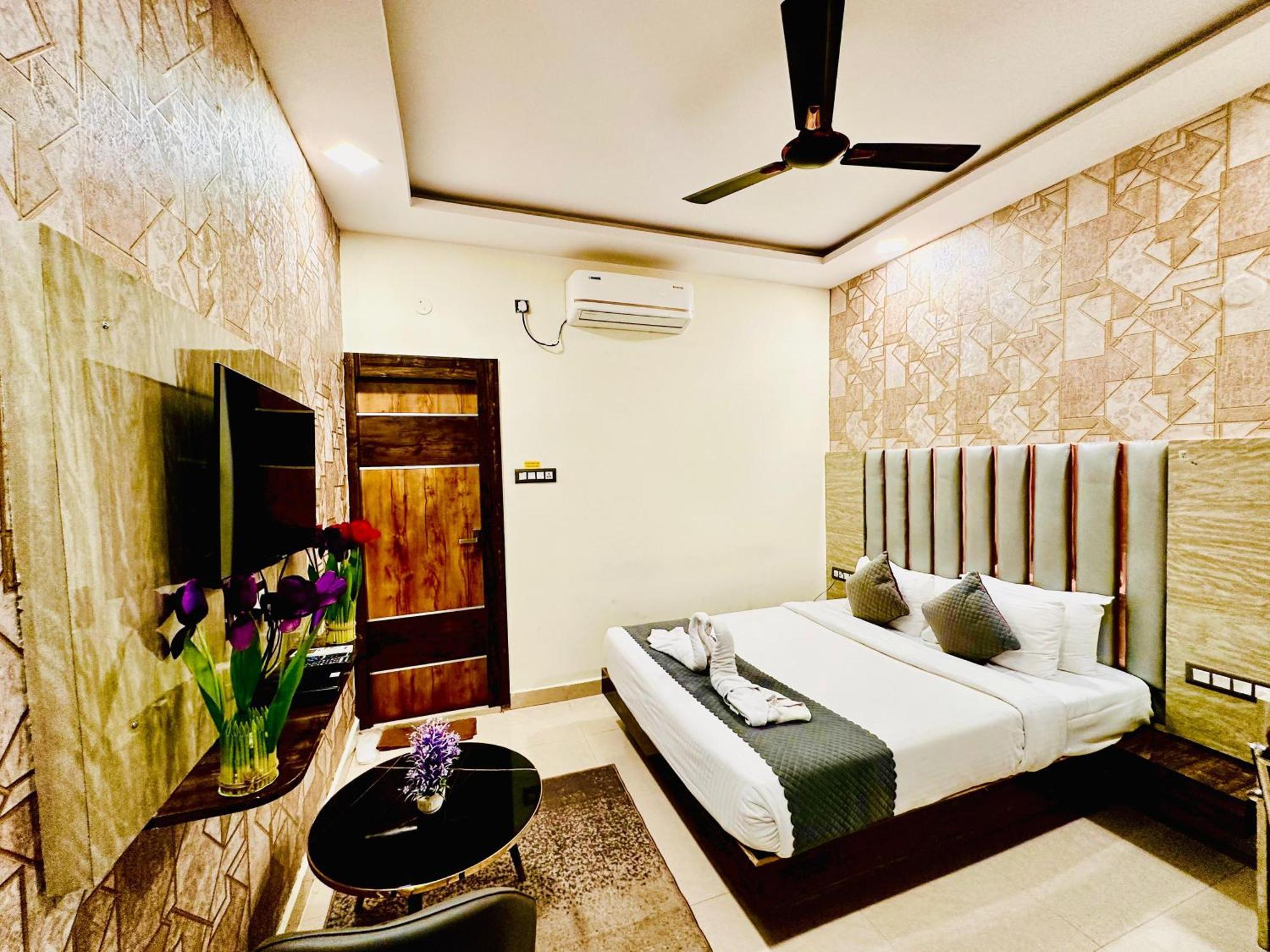 Hotel Sky International- Airport Zone Hyderabad 商沙巴 外观 照片