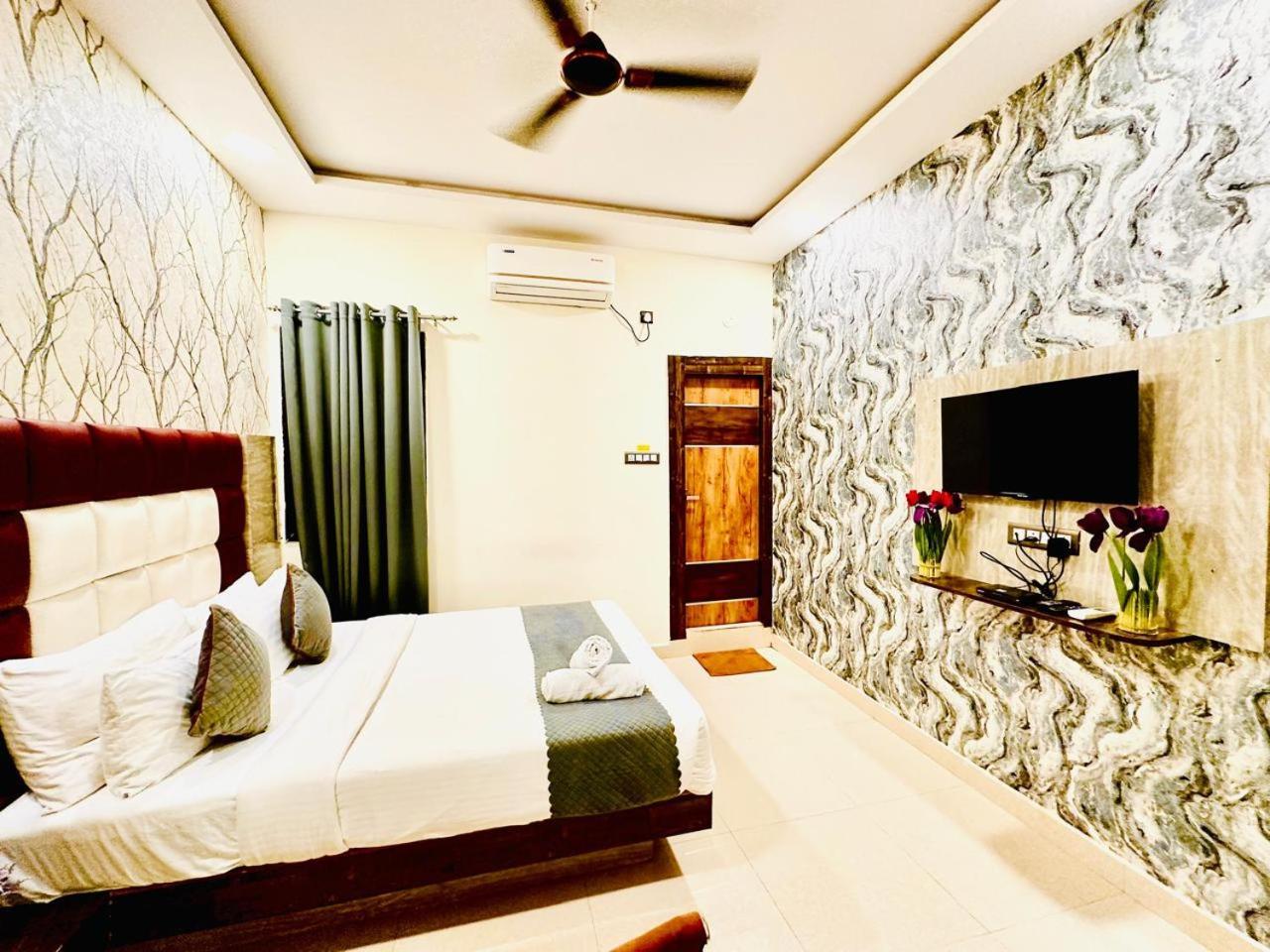Hotel Sky International- Airport Zone Hyderabad 商沙巴 外观 照片