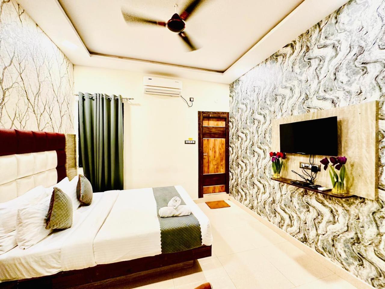 Hotel Sky International- Airport Zone Hyderabad 商沙巴 外观 照片