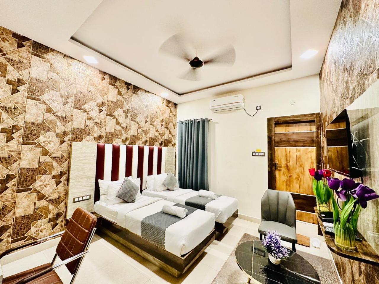 Hotel Sky International- Airport Zone Hyderabad 商沙巴 外观 照片