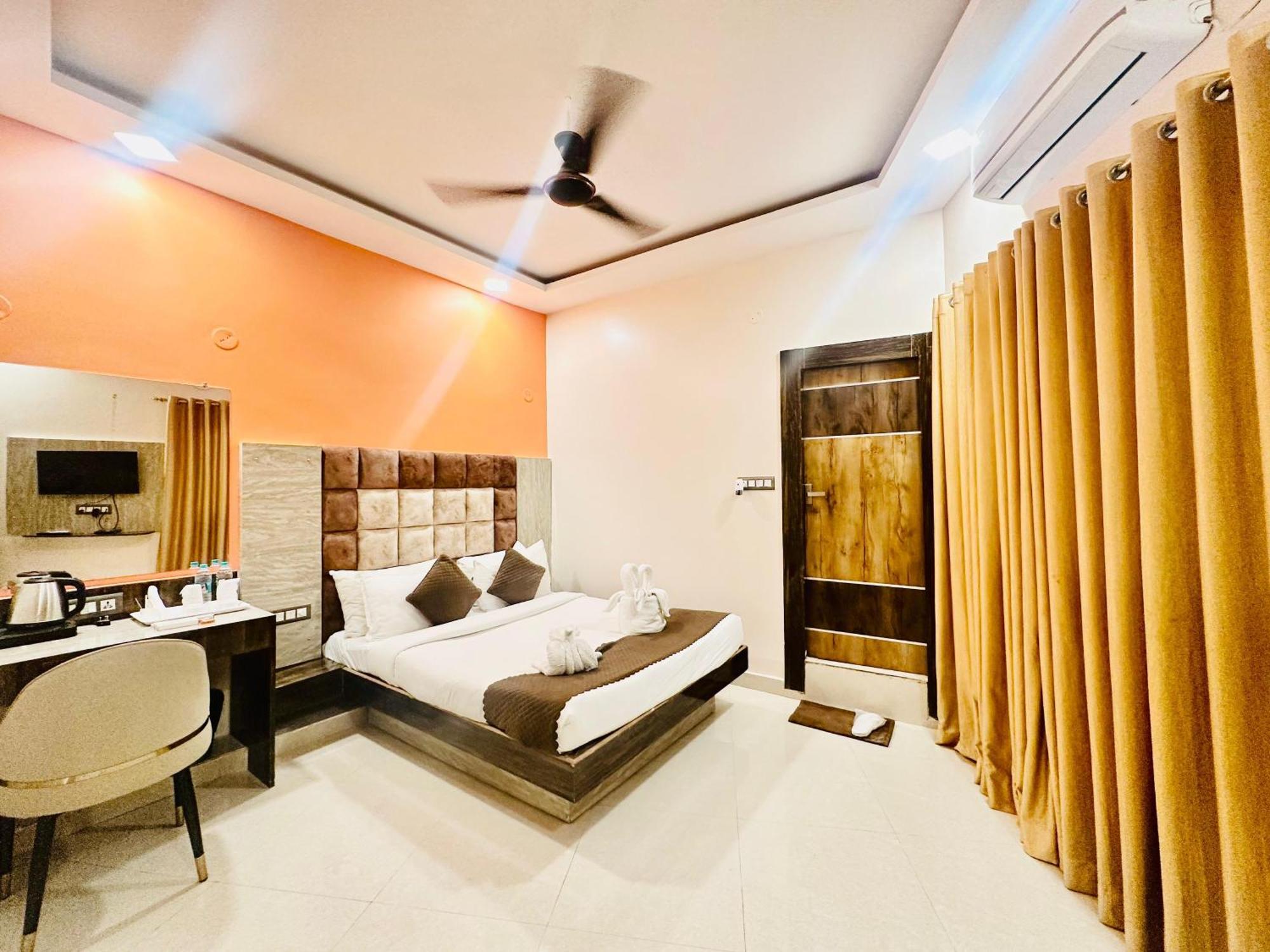 Hotel Sky International- Airport Zone Hyderabad 商沙巴 外观 照片